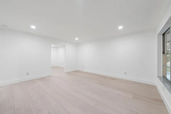 $2,290 | 1926 Service Road, North Palm Beach, FL 33408