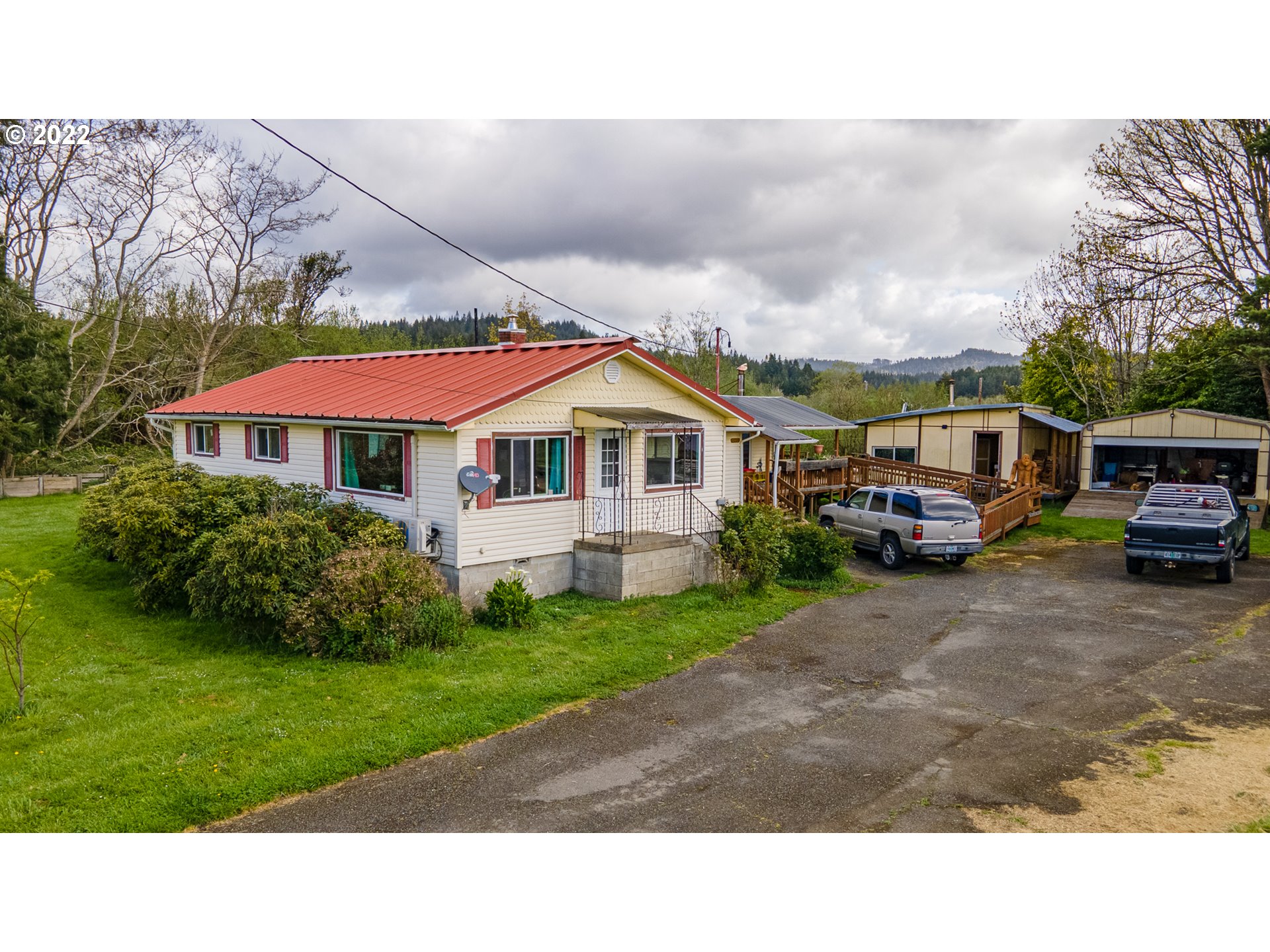 56113 Fishtrap Road Coquille, OR 97423 - Photo 3 of 32 Gallery Image 3