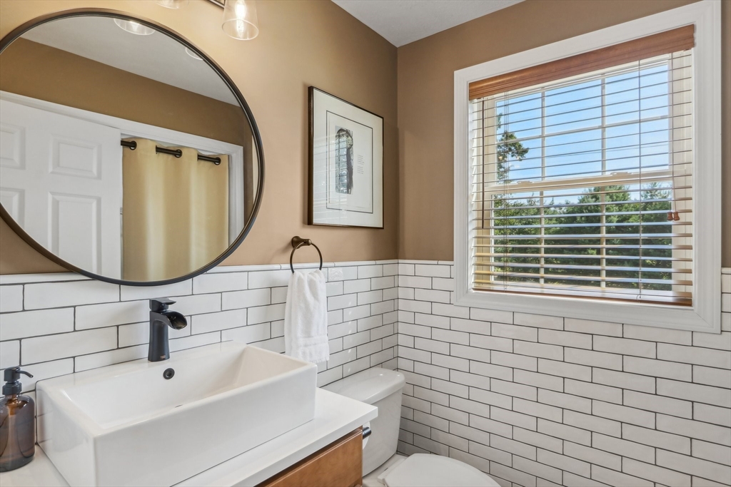 52 Cart Path Road Dracut, MA 01826 - Photo 19 of 42 Gallery Image 19