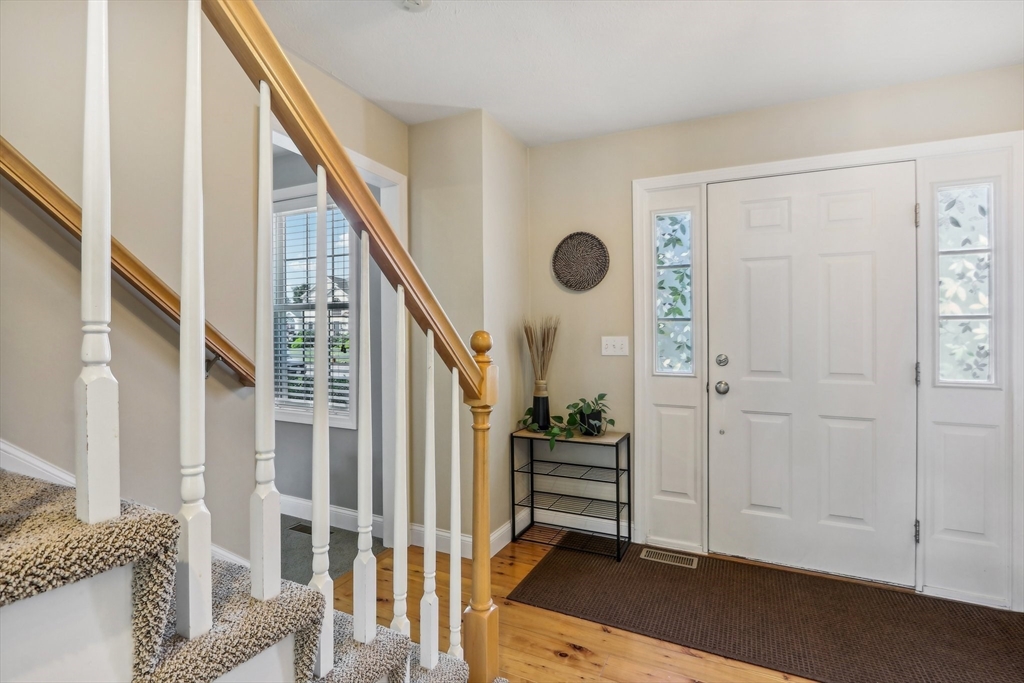 52 Cart Path Road Dracut, MA 01826 - Photo 5 of 42 Gallery Image 5