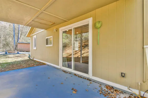 $1,980 | 1216 Bugscuffle Road, Hiawassee, GA 30546