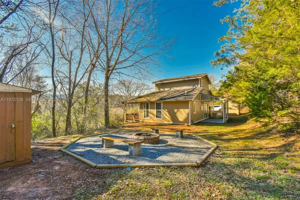 $1,980 | 1216 Bugscuffle Road, Hiawassee, GA 30546