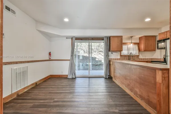 $1,980 | 1216 Bugscuffle Road, Hiawassee, GA 30546