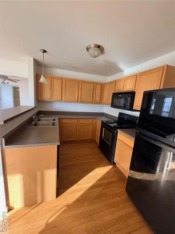 $1,950 | 213 Countryshire Drive, Lake St. Louis, MO 63367