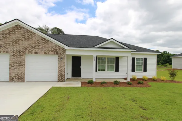 $1,700 | 139 Callaway Crescent, Statesboro, GA 30458