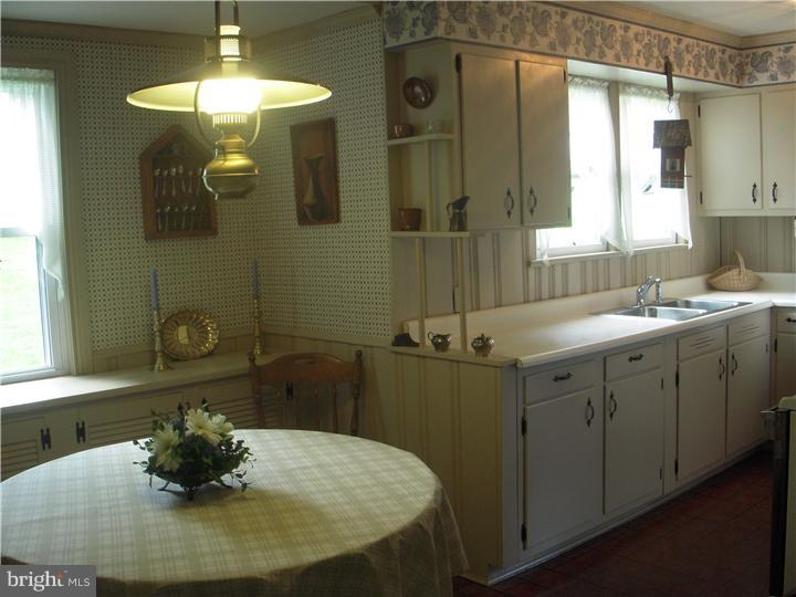 212 Pemberton Road Kennett Square, PA 19348 - Photo 4 of 11 Kitchen