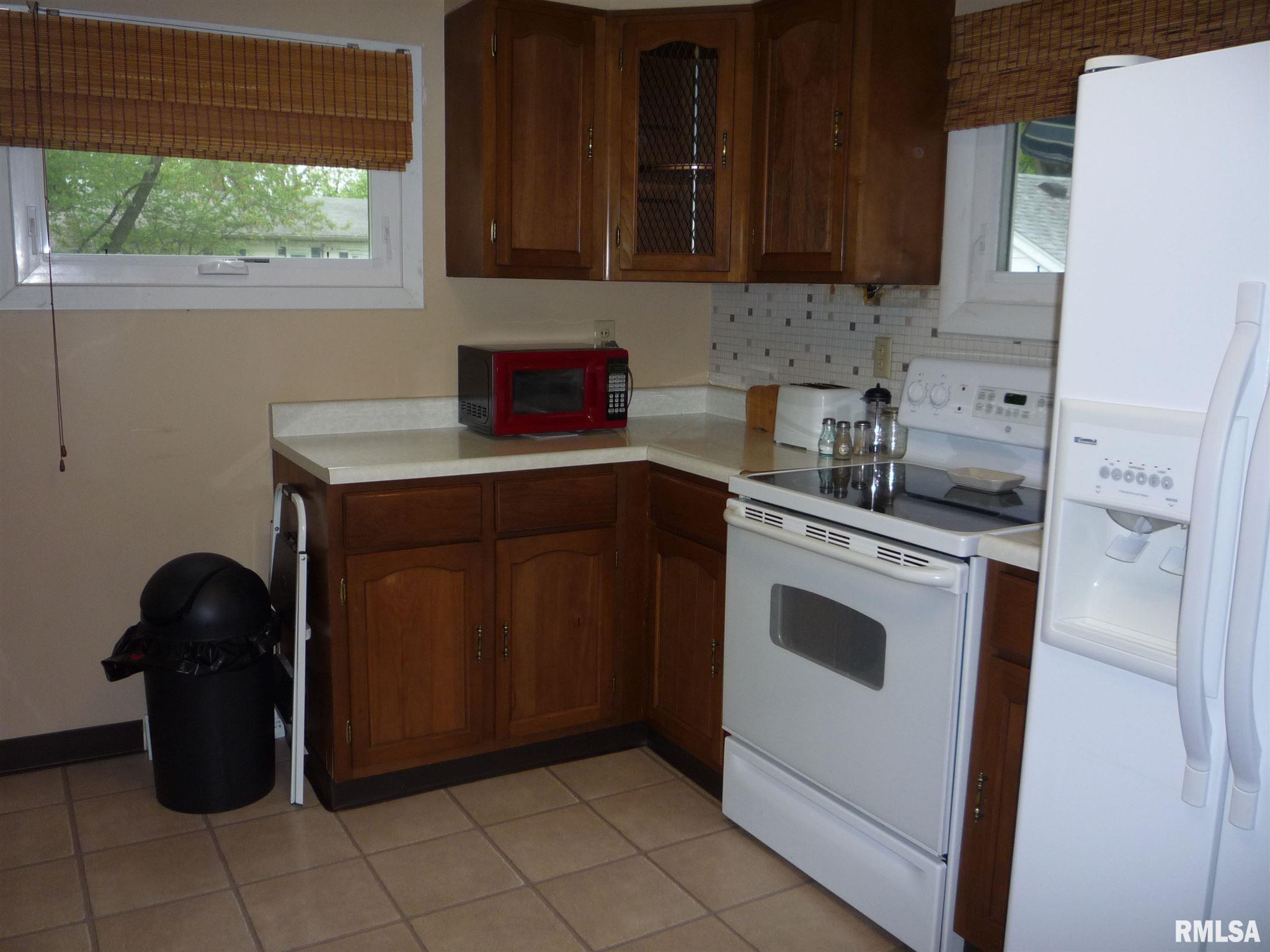 1528 West Glenn Avenue Springfield, IL 62704 - Photo 8 of 24