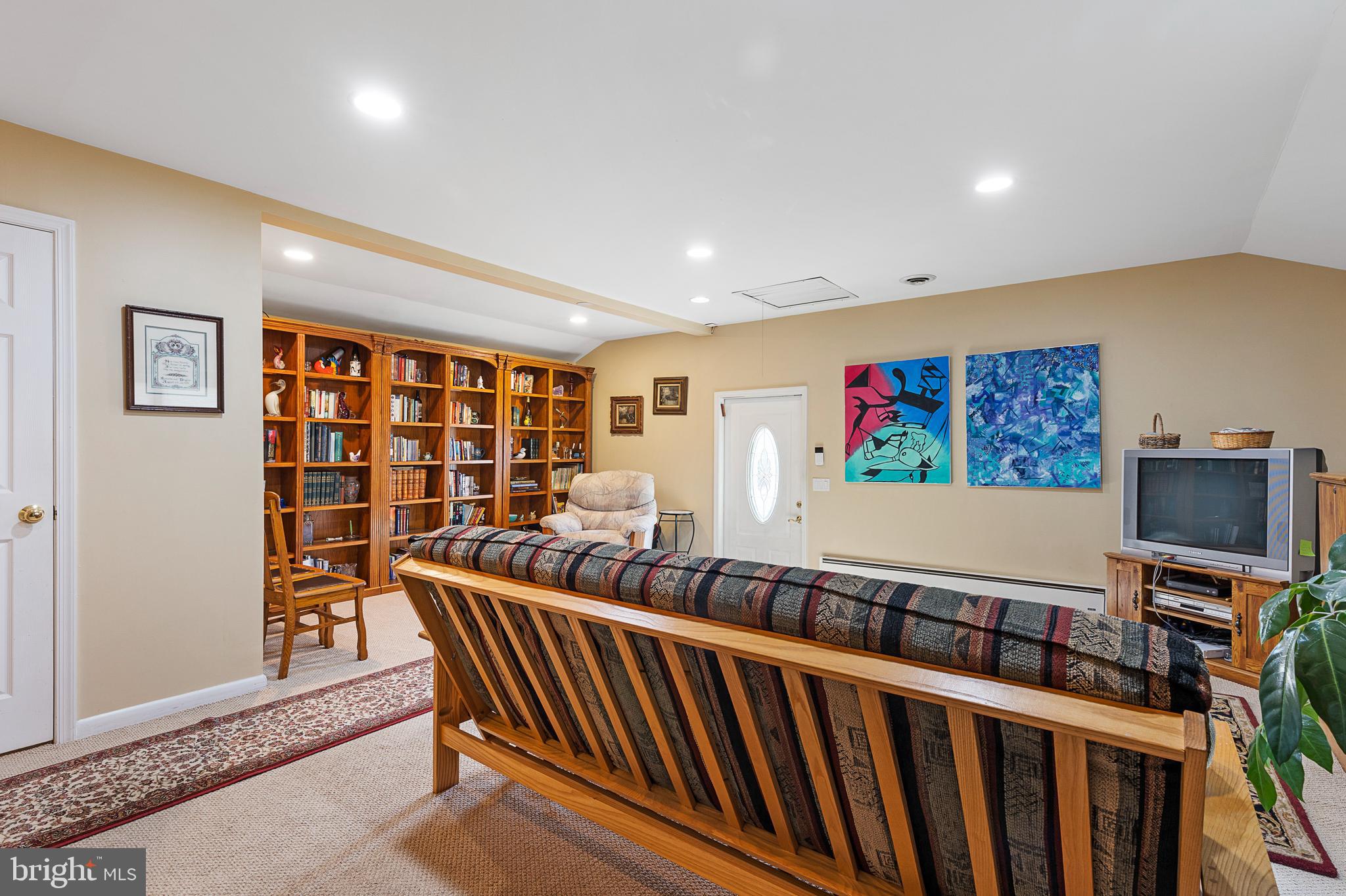 1909 Pot Spring Road Lutherville-Timonium, MD 21093 - Photo 21 of 60 Family room