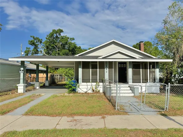 $199,000 | 602 Northwest 1st Avenue, Mulberry, FL 33860