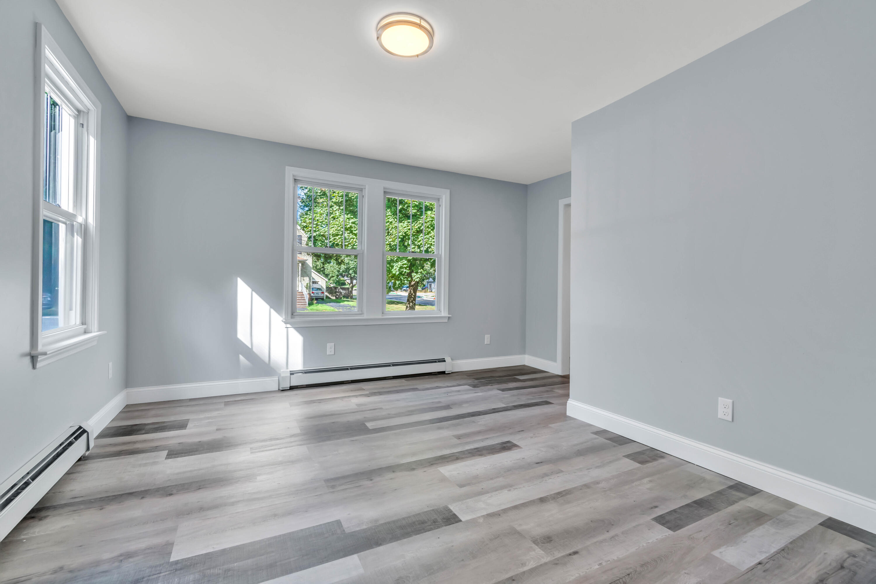 236 Rochester Street Westbrook, ME 04092 - Photo 6 of 25 _dsc5979