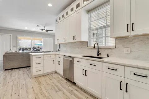 $879,000 | 138 Newcastle Drive, Jupiter, FL 33458