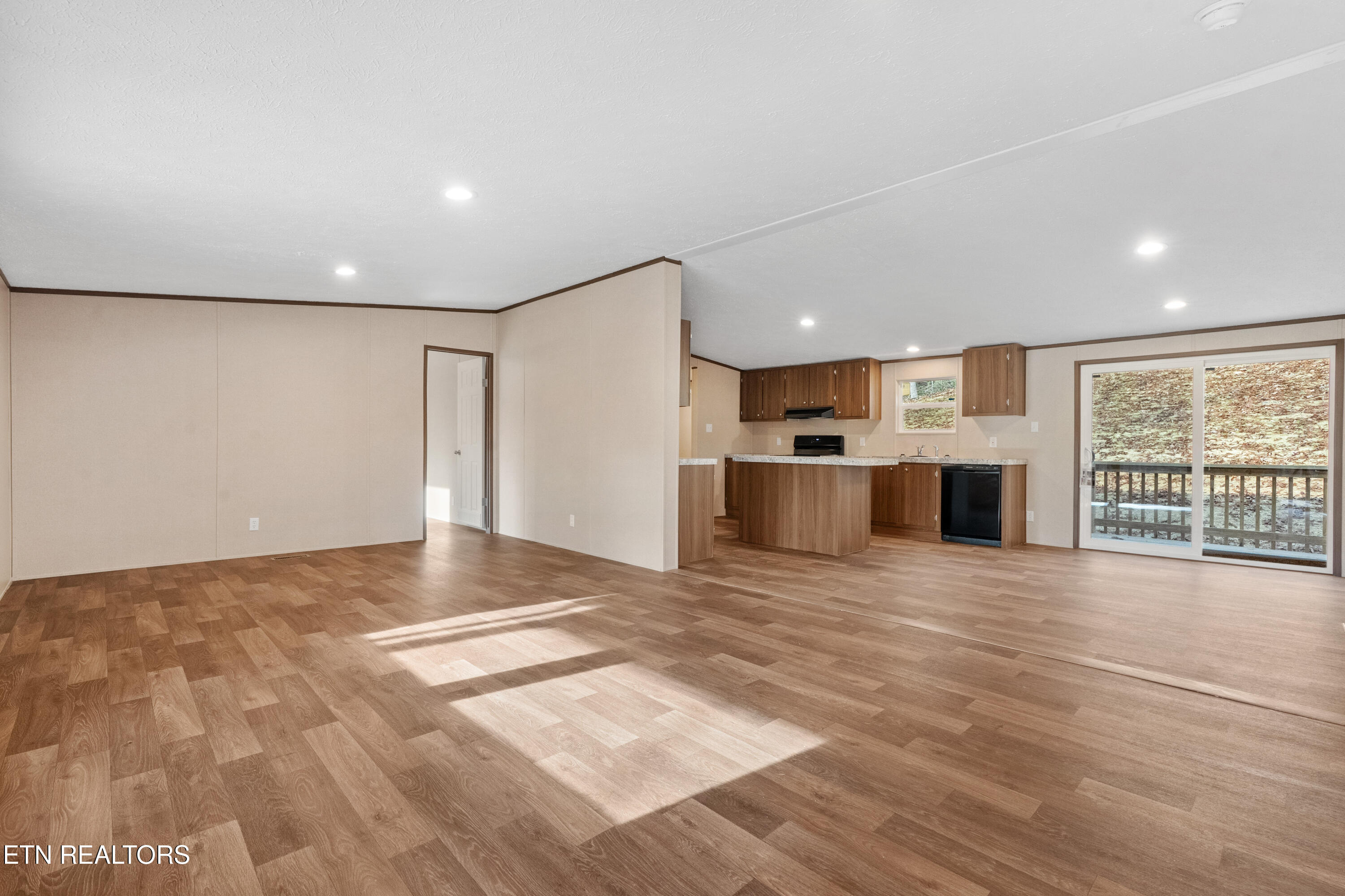 103 Baker Road Rockwood, TN 37854 - Photo 8 of 24 DSC02585