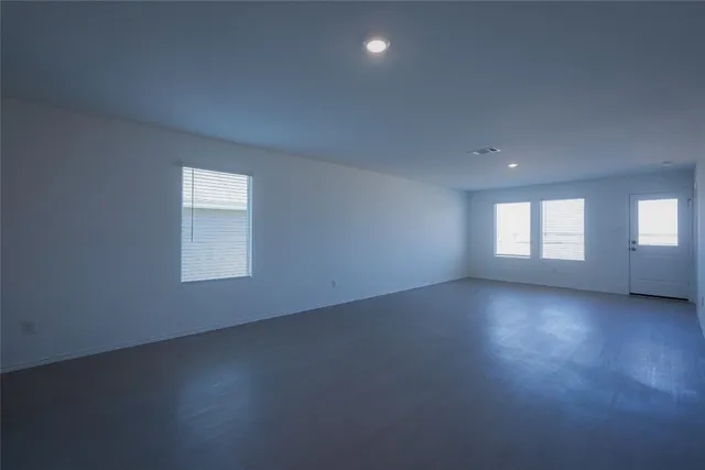 $1,800 | 308 Cowpoke Drive, Jarrell, TX 76537