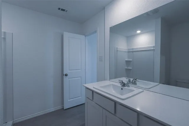 $1,800 | 308 Cowpoke Drive, Jarrell, TX 76537