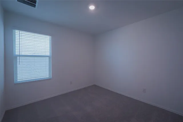 $1,800 | 308 Cowpoke Drive, Jarrell, TX 76537