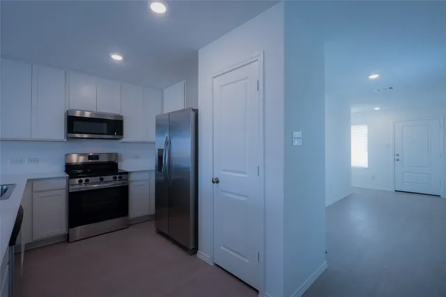 $1,800 | 308 Cowpoke Drive, Jarrell, TX 76537