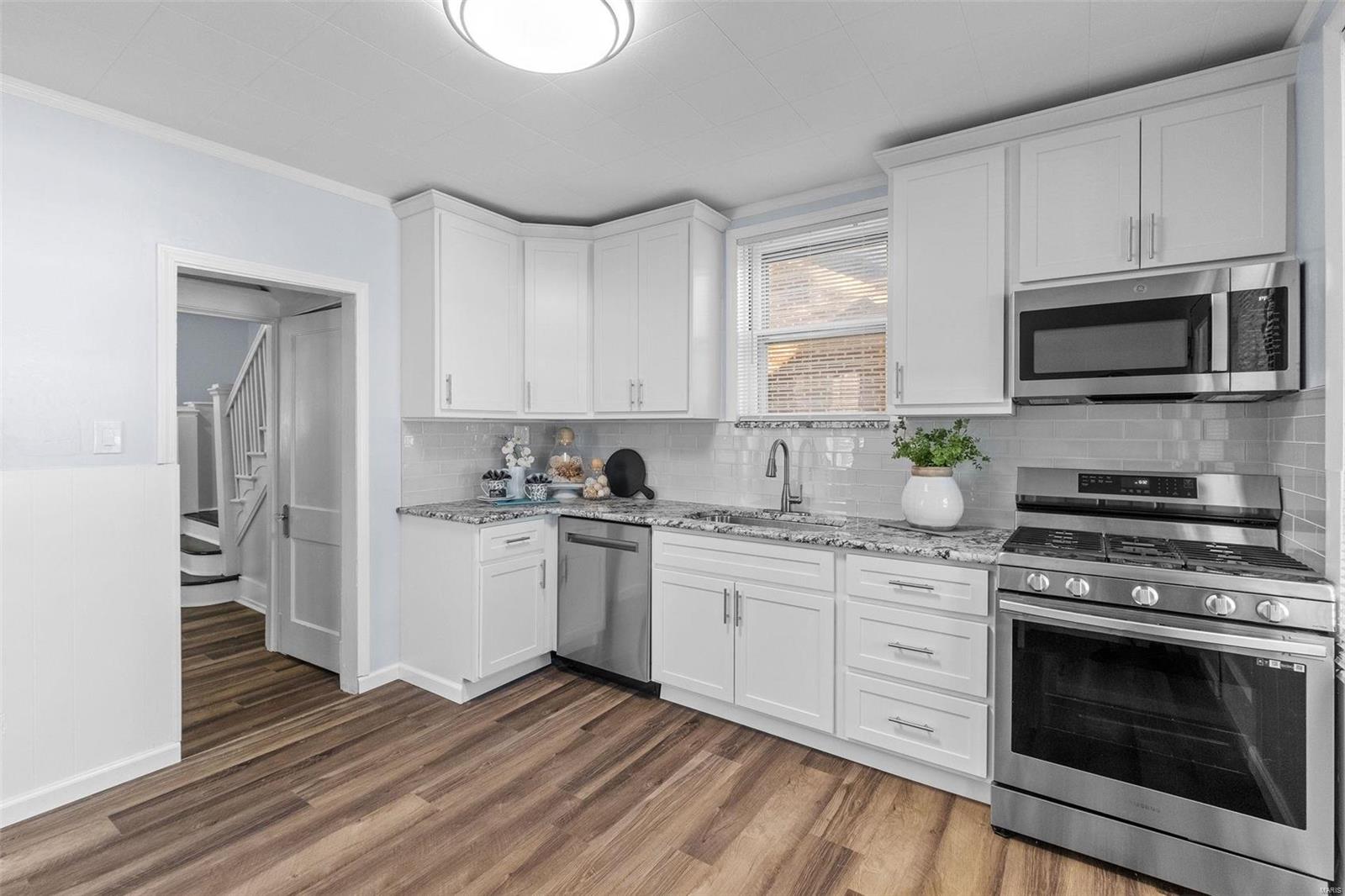 8303 Jackson Street St. Louis, MO 63114 - Photo 15 of 32