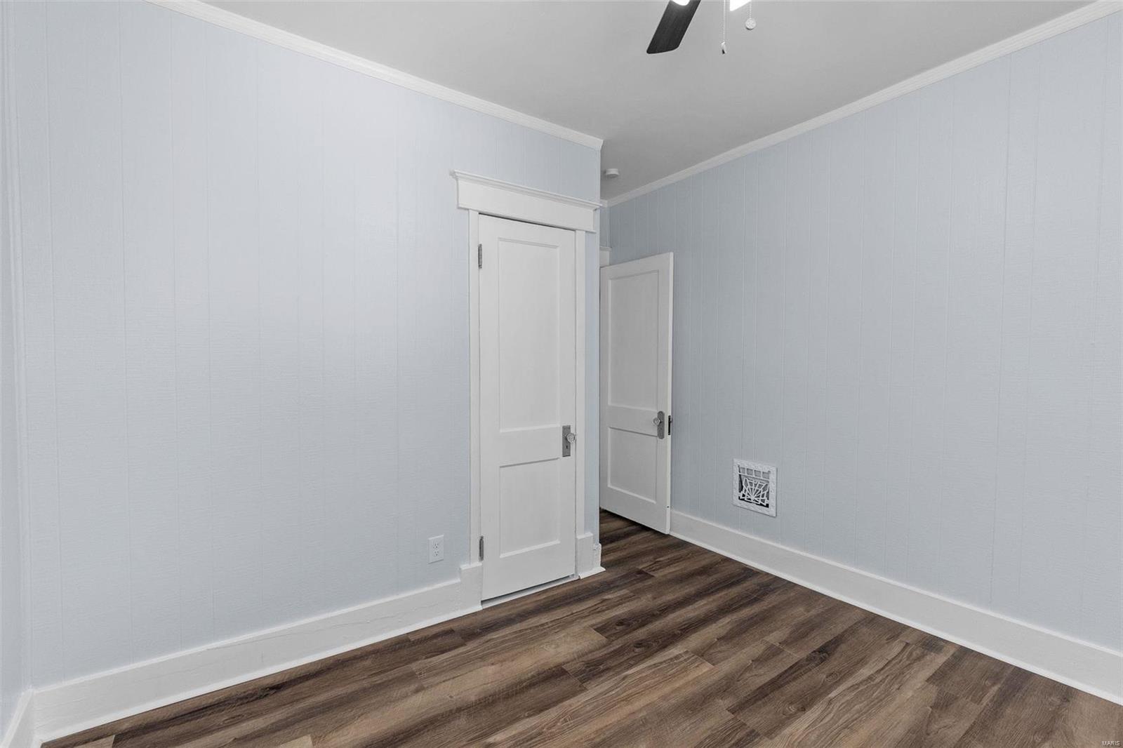 8303 Jackson Street St. Louis, MO 63114 - Photo 22 of 32