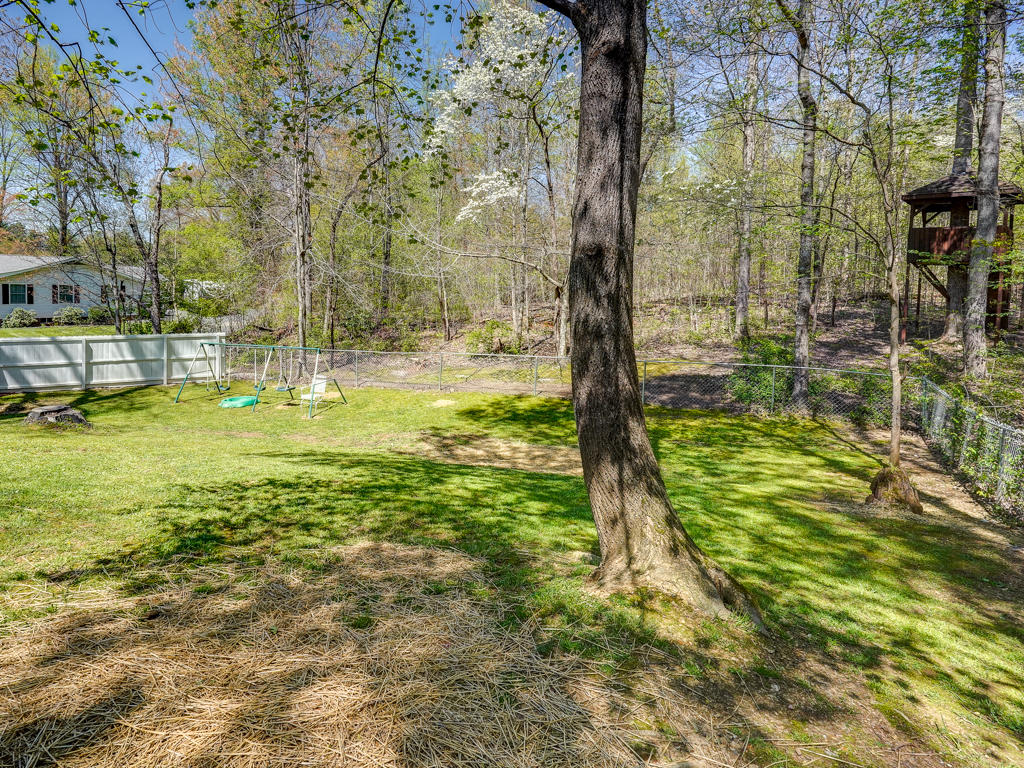 102 Poplar Grove Road Johnson City, TN 37601 - Photo 3 of 45 102 Poplar Grove Rd JC MLS-3
