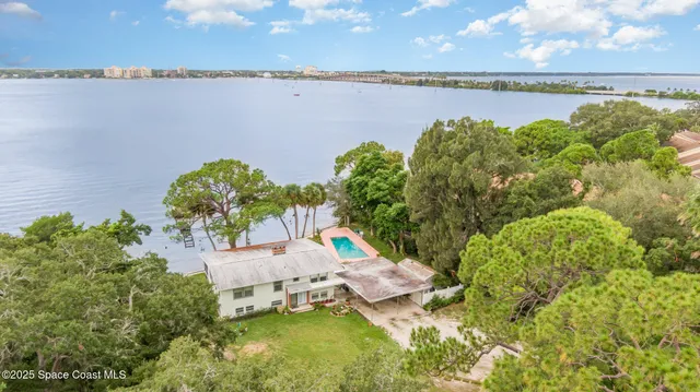 $1,010,800 | 327 South Tropical Trail, Merritt Island, FL 32952