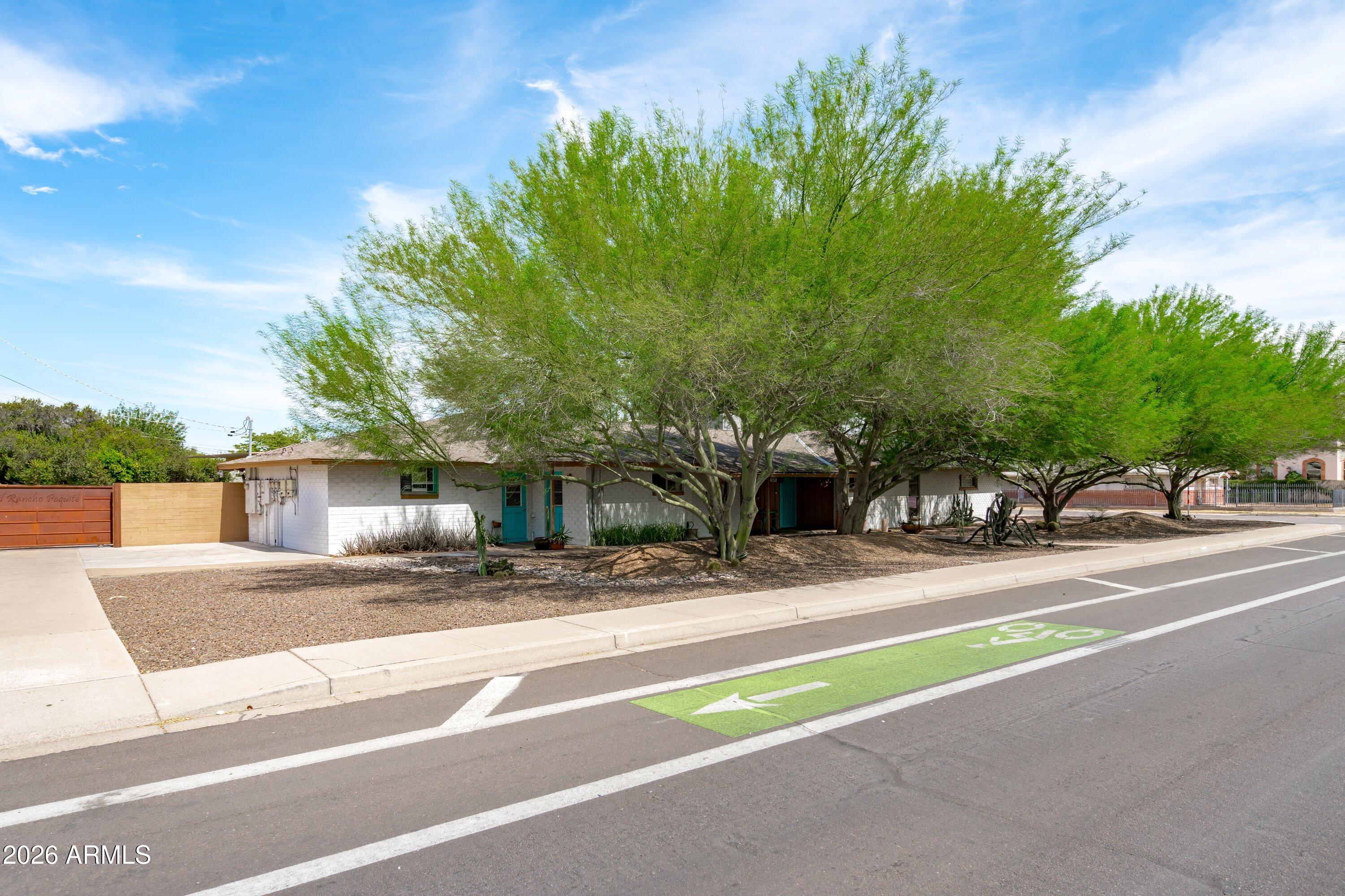 5525 North 12th Street Phoenix, AZ 85014 - Photo 35 of 59 06-Front View