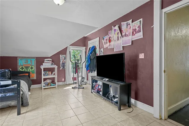 $420,000 | 44 Winthrop Avenue, Providence, RI 02908