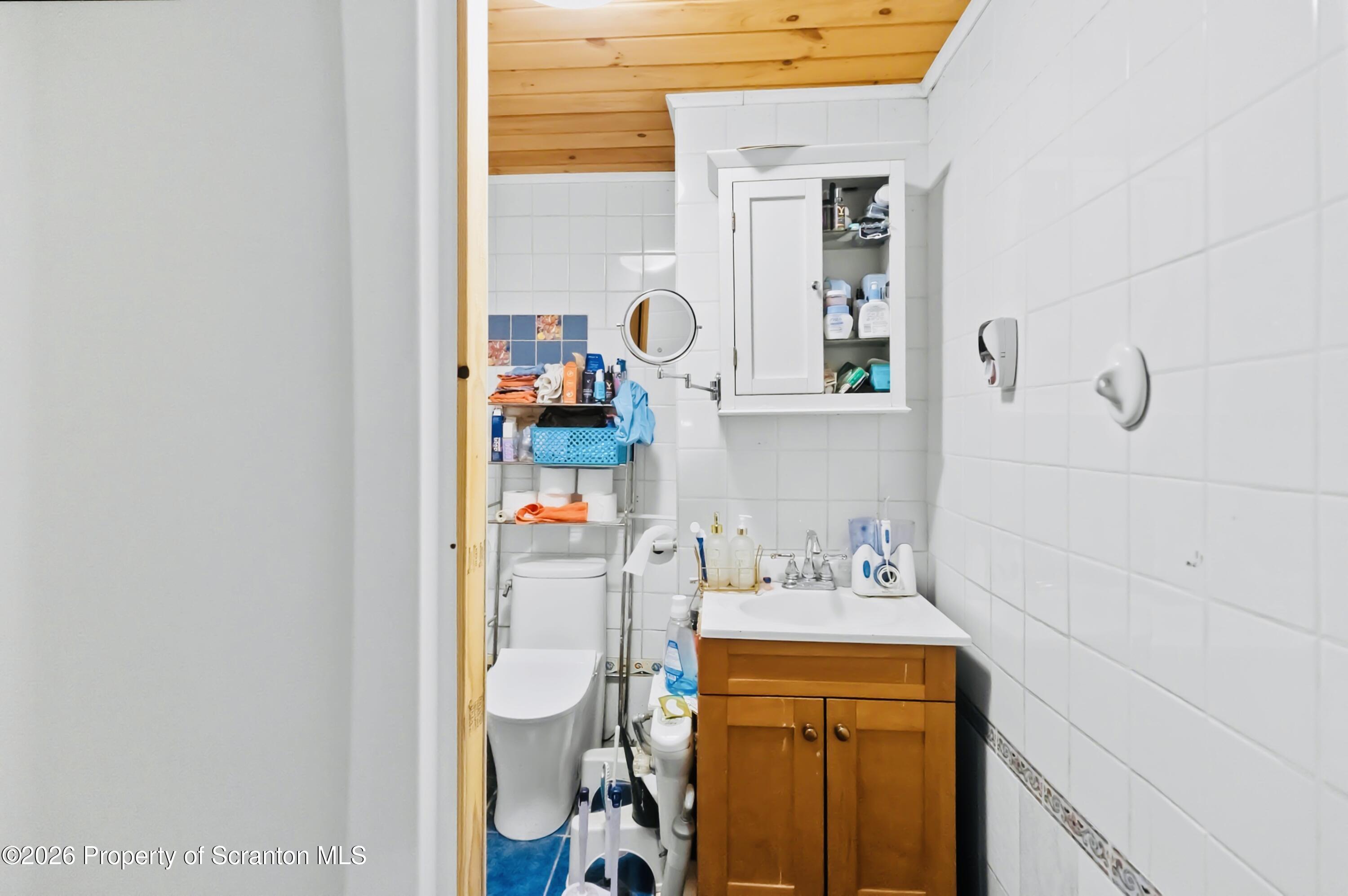 38 Cedar Ridge Road Hawley, PA 18428 - Photo 17 of 18 3/4 Bathroom