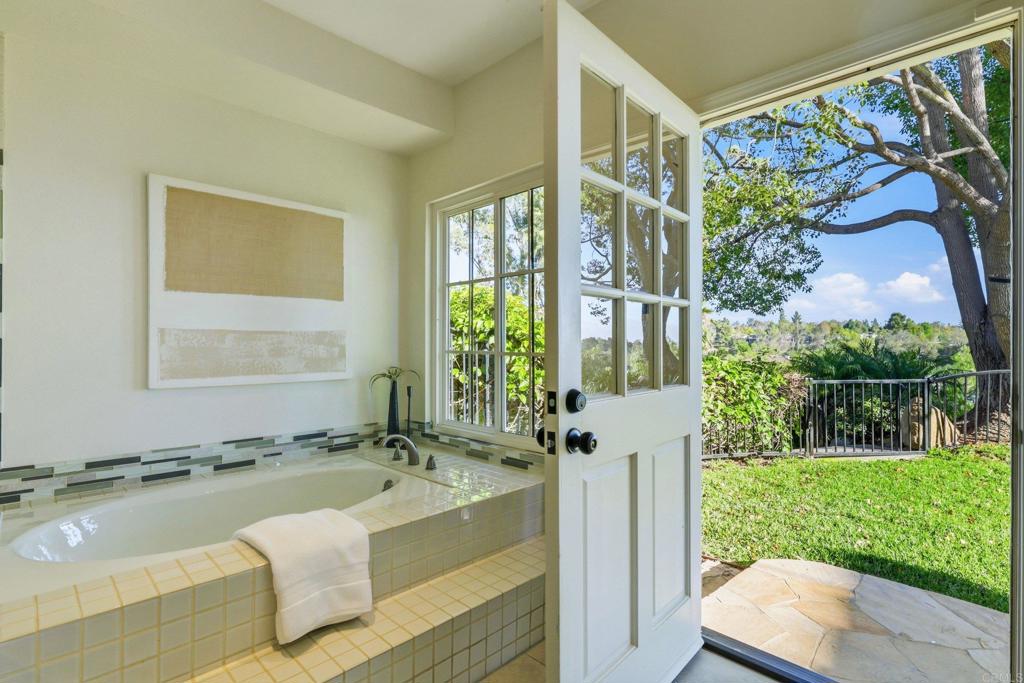 3044 Camino Del Rancho Encinitas, CA 92024 - Photo 26 of 65 Gallery Image 26