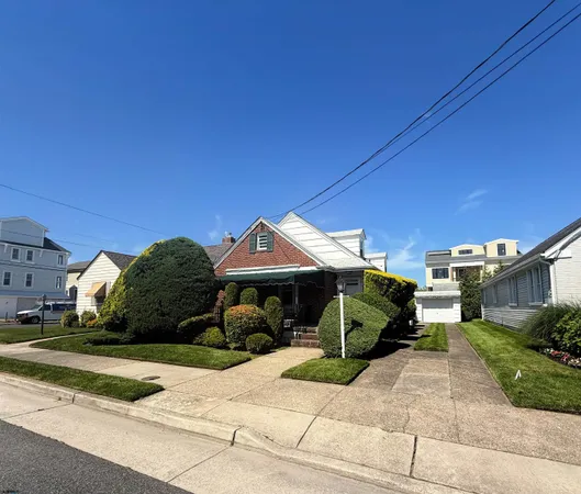 $37,000 | 33 North Gladstone Avenue, Unit JULY 1STLABOR DAY, Margate City, NJ 08402