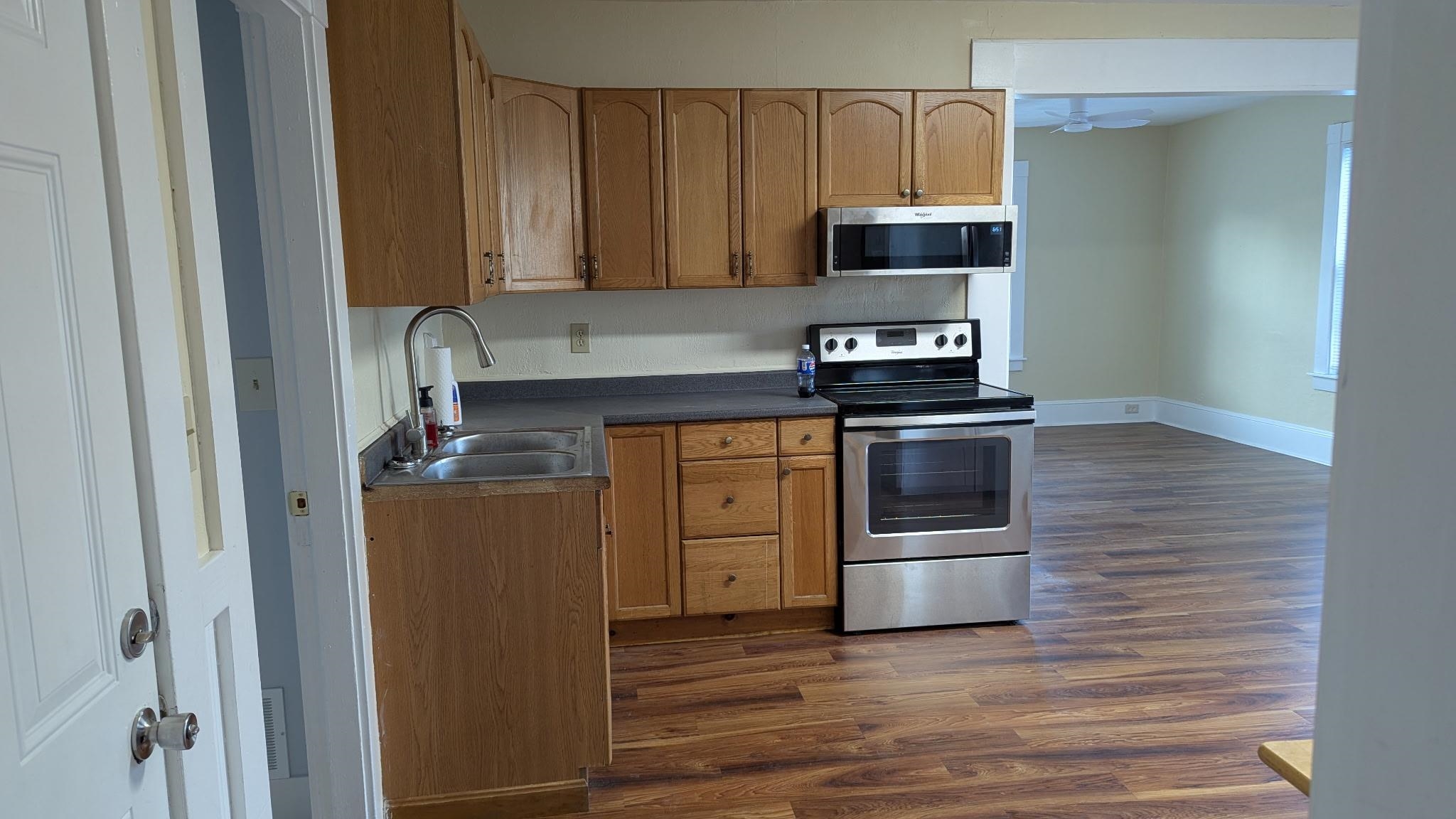 34 Maple Street, Unit 2 Derry, NH 03038 - Photo 15 of 19