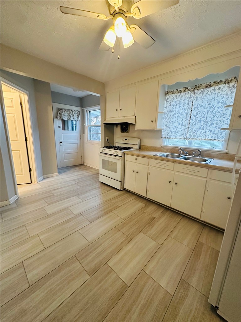 511 South Lincoln Road East Rochester, NY 14445 - Photo 13 of 29