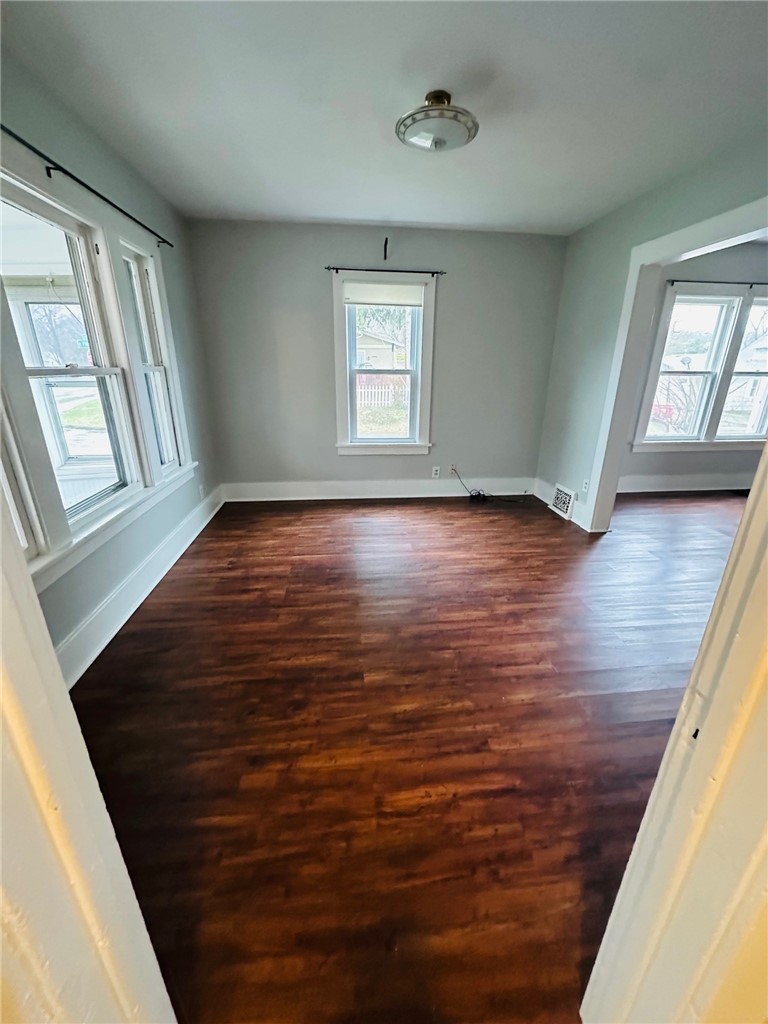 511 South Lincoln Road East Rochester, NY 14445 - Photo 7 of 29