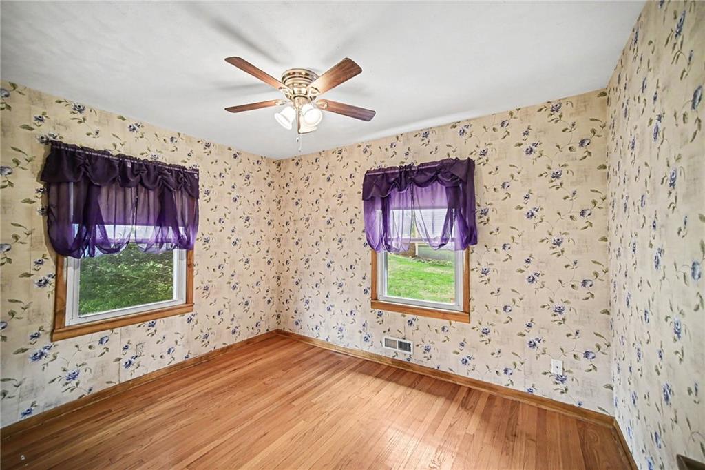 1728 Berry Road Independence, MO 64057 - Photo 15 of 33