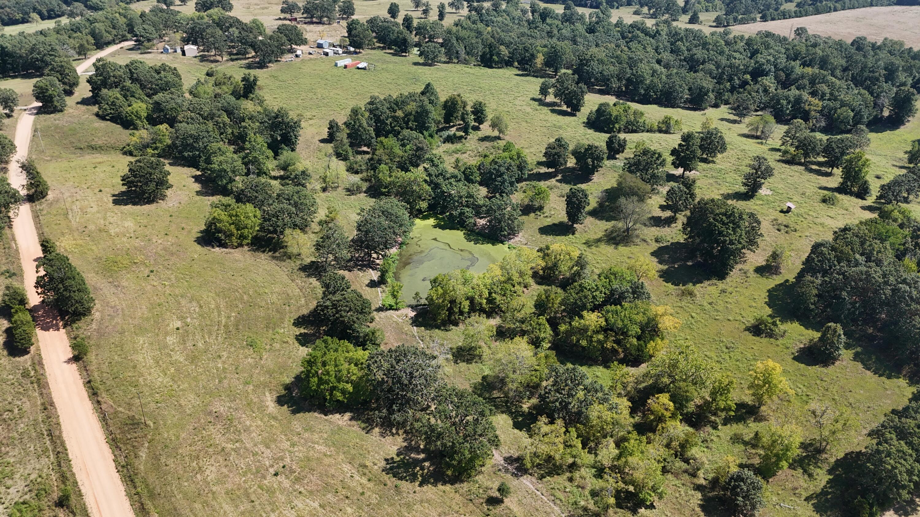 24770 Juniper Road Lebanon, MO 65536 - Photo 17 of 28 DJI_20250904141108_0169_D