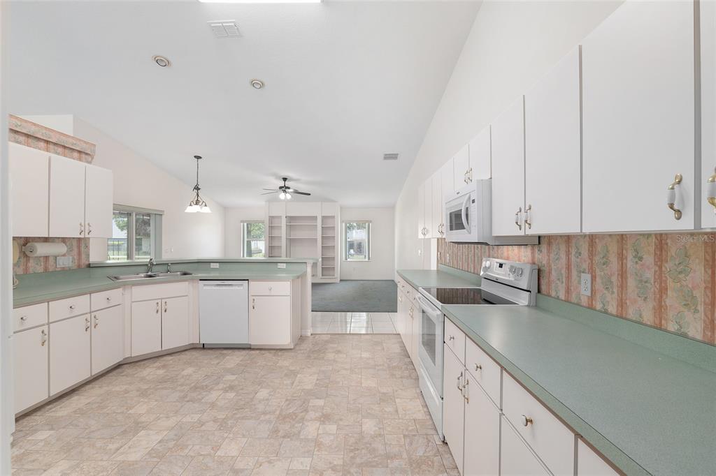 8598 Southwest 56th Avenue Road Ocala, FL 34476 - Photo 22 of 61