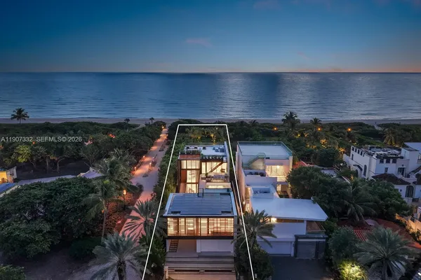 $40,000,000 | 7845 Atlantic Way, Miami Beach, FL 33141