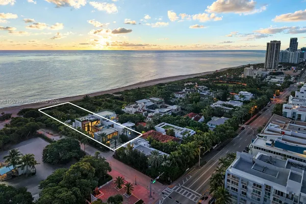 $40,000,000 | 7845 Atlantic Way, Miami Beach, FL 33141