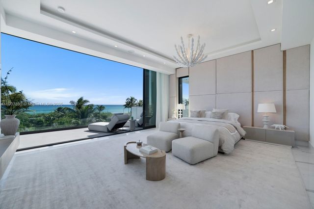 $40,000,000 | 7845 Atlantic Way, Miami Beach, FL 33141