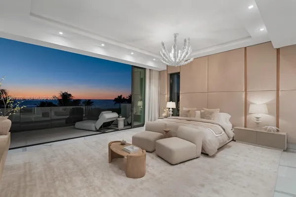 $40,000,000 | 7845 Atlantic Way, Miami Beach, FL 33141