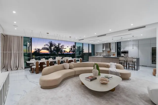 $40,000,000 | 7845 Atlantic Way, Miami Beach, FL 33141
