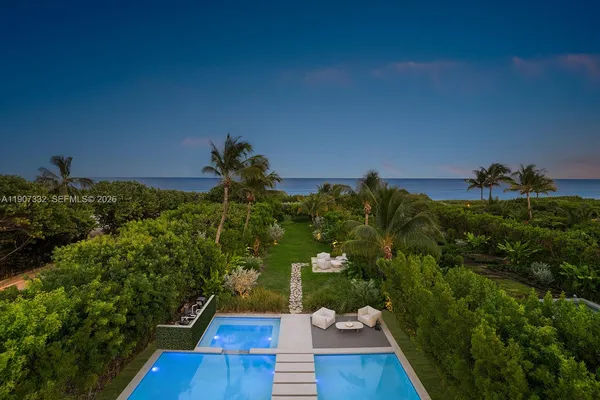 $40,000,000 | 7845 Atlantic Way, Miami Beach, FL 33141