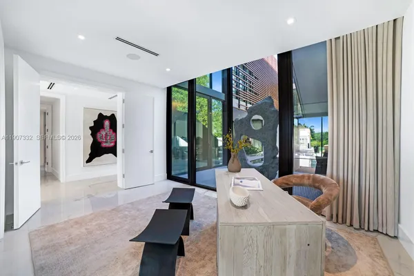 $40,000,000 | 7845 Atlantic Way, Miami Beach, FL 33141