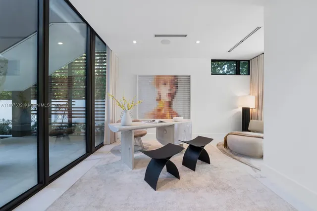 $40,000,000 | 7845 Atlantic Way, Miami Beach, FL 33141