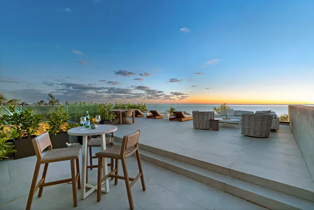 $40,000,000 | 7845 Atlantic Way, Miami Beach, FL 33141