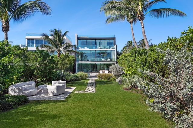 $40,000,000 | 7845 Atlantic Way, Miami Beach, FL 33141