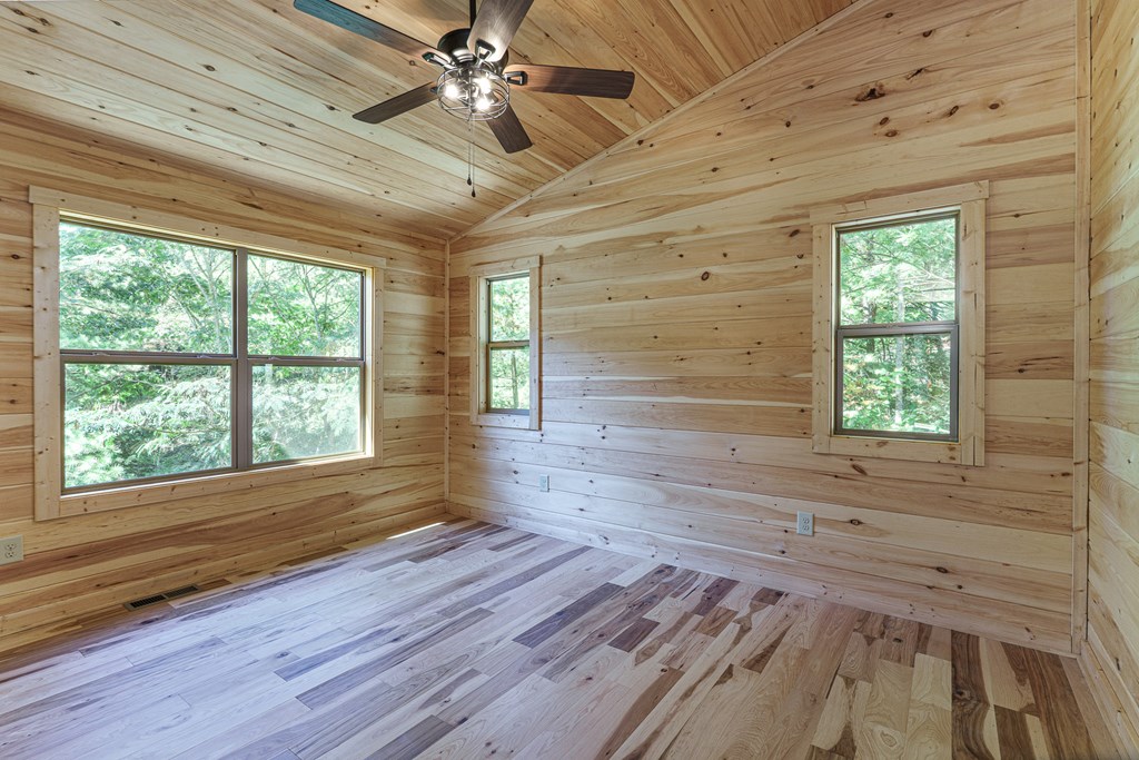 180 Hawthorne Lane Murphy, NC 28906 - Photo 18 of 36