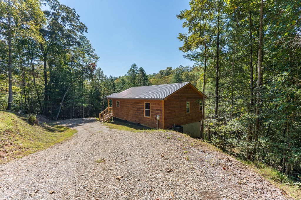 180 Hawthorne Lane Murphy, NC 28906 - Photo 35 of 36