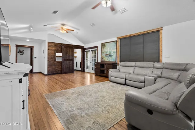 $594,000 | 147 Catahoula Road, Ponce de Leon, FL 32455