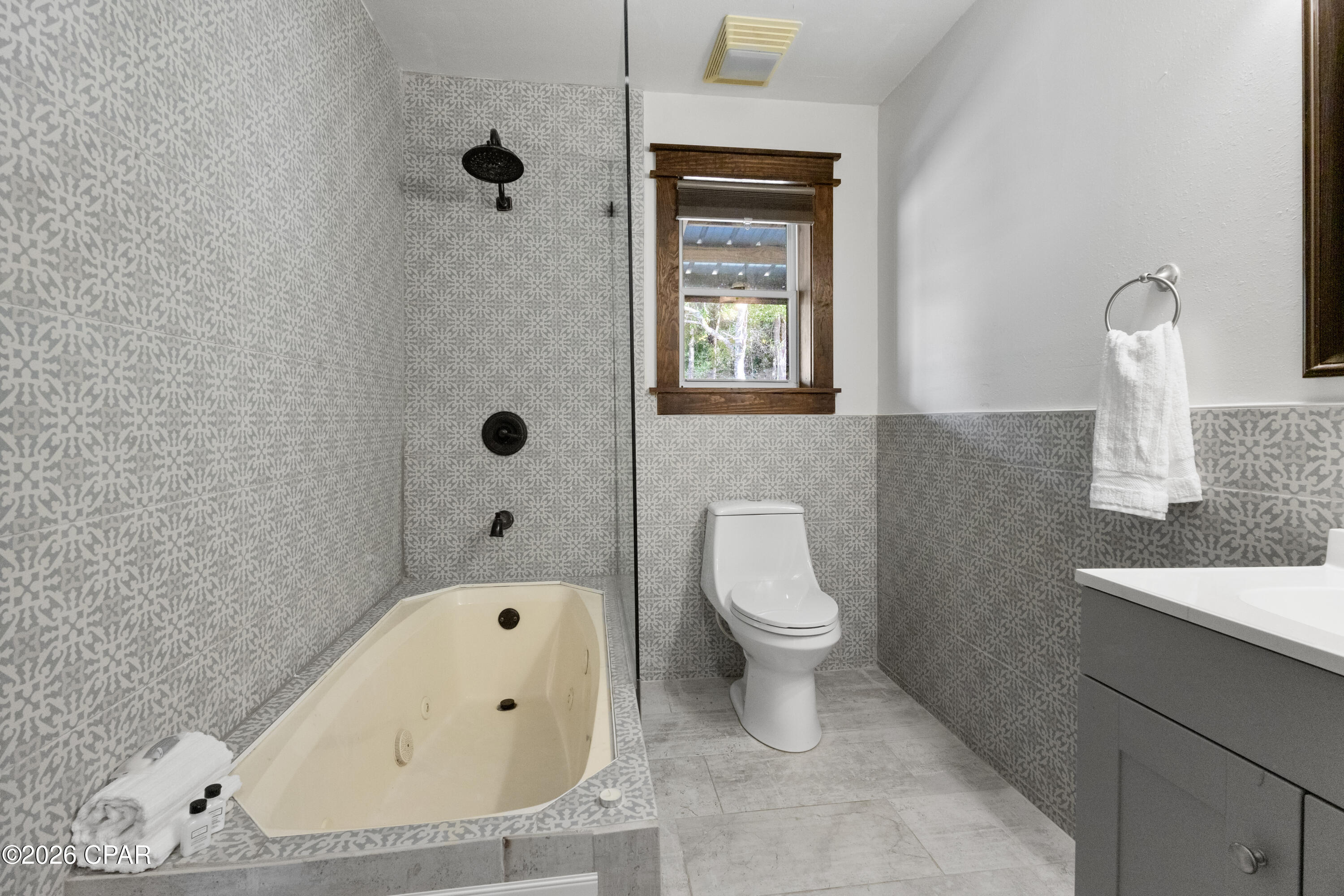 147 Catahoula Road Ponce de Leon, FL 32455 - Photo 5 of 17