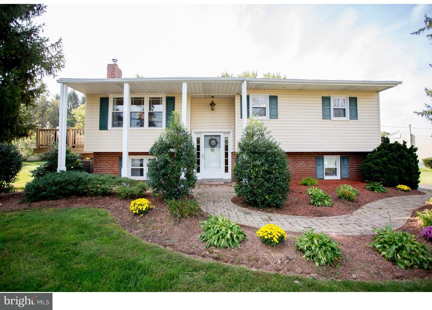 176 Blue Jay Road Chalfont, PA 18914 - Photo 1 of 14 Exterior Front